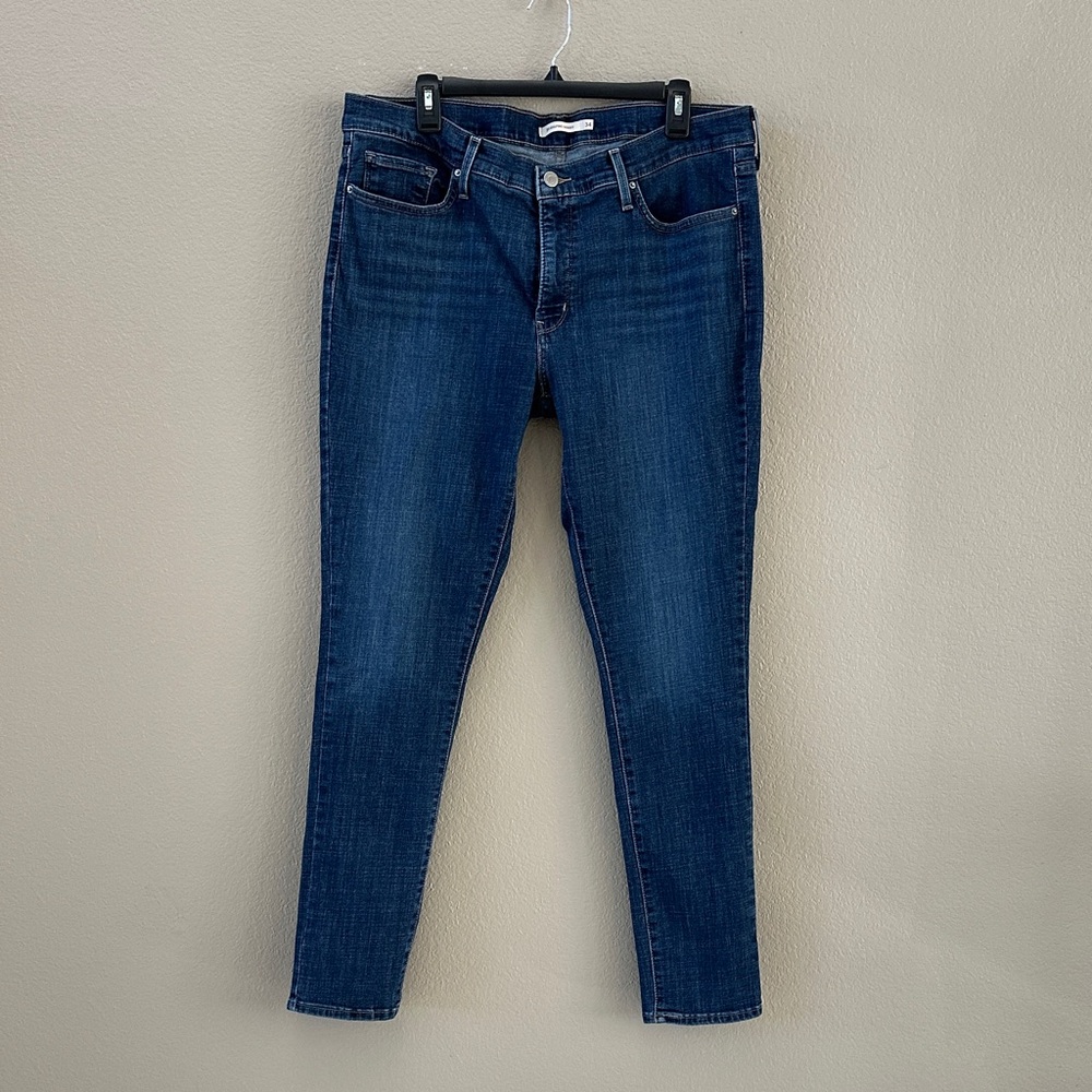 Levi’s 311 shaping skinny jean size 34